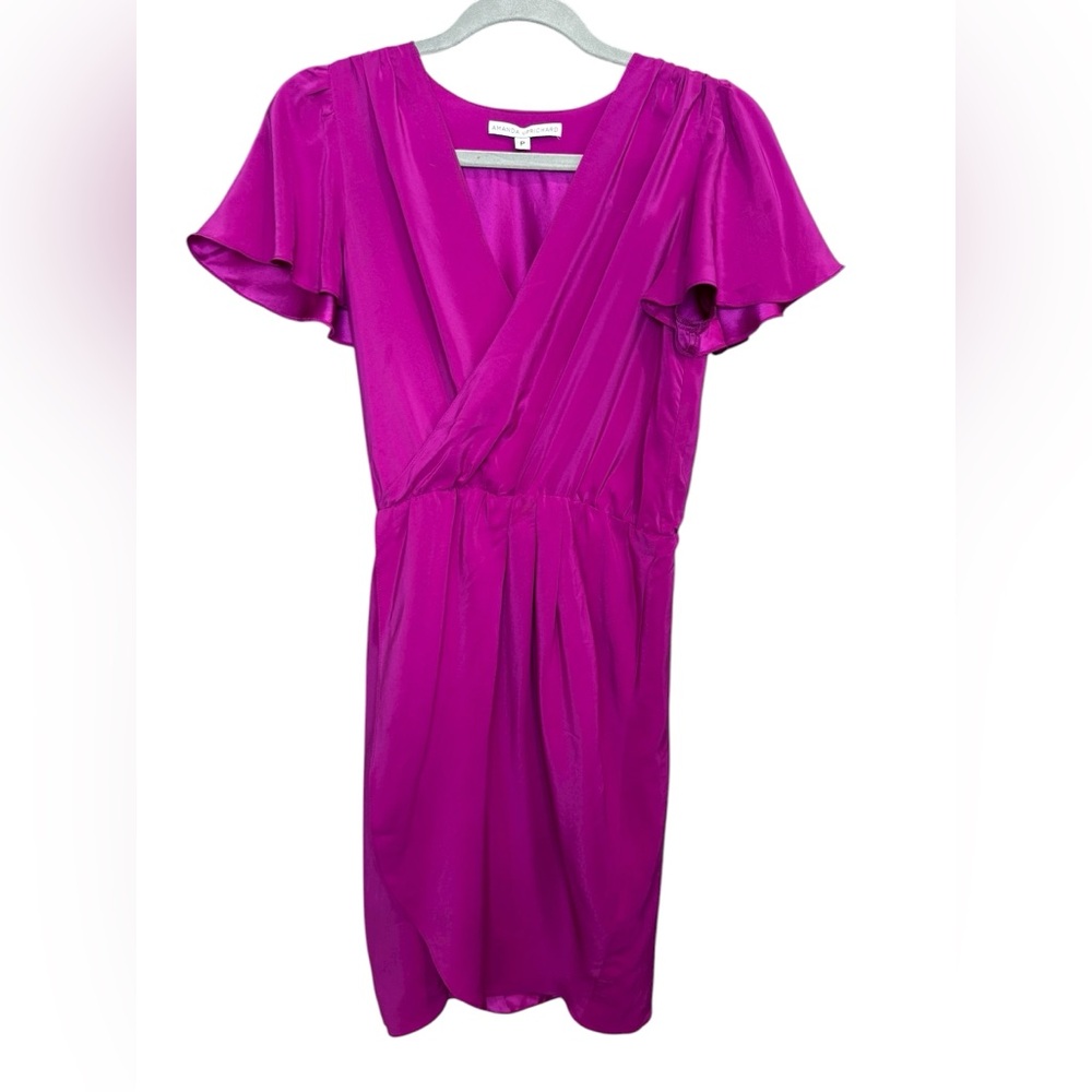 Amanda Uprichard‎ 100% Silk size Small in a bright fuchsia